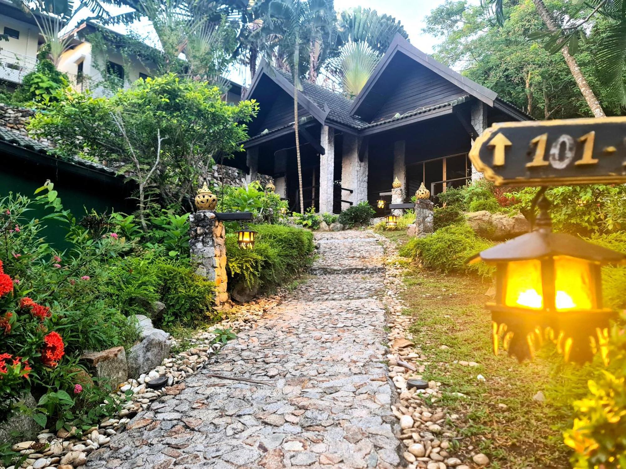 Boomerang Village Resort Kata Exterior foto
